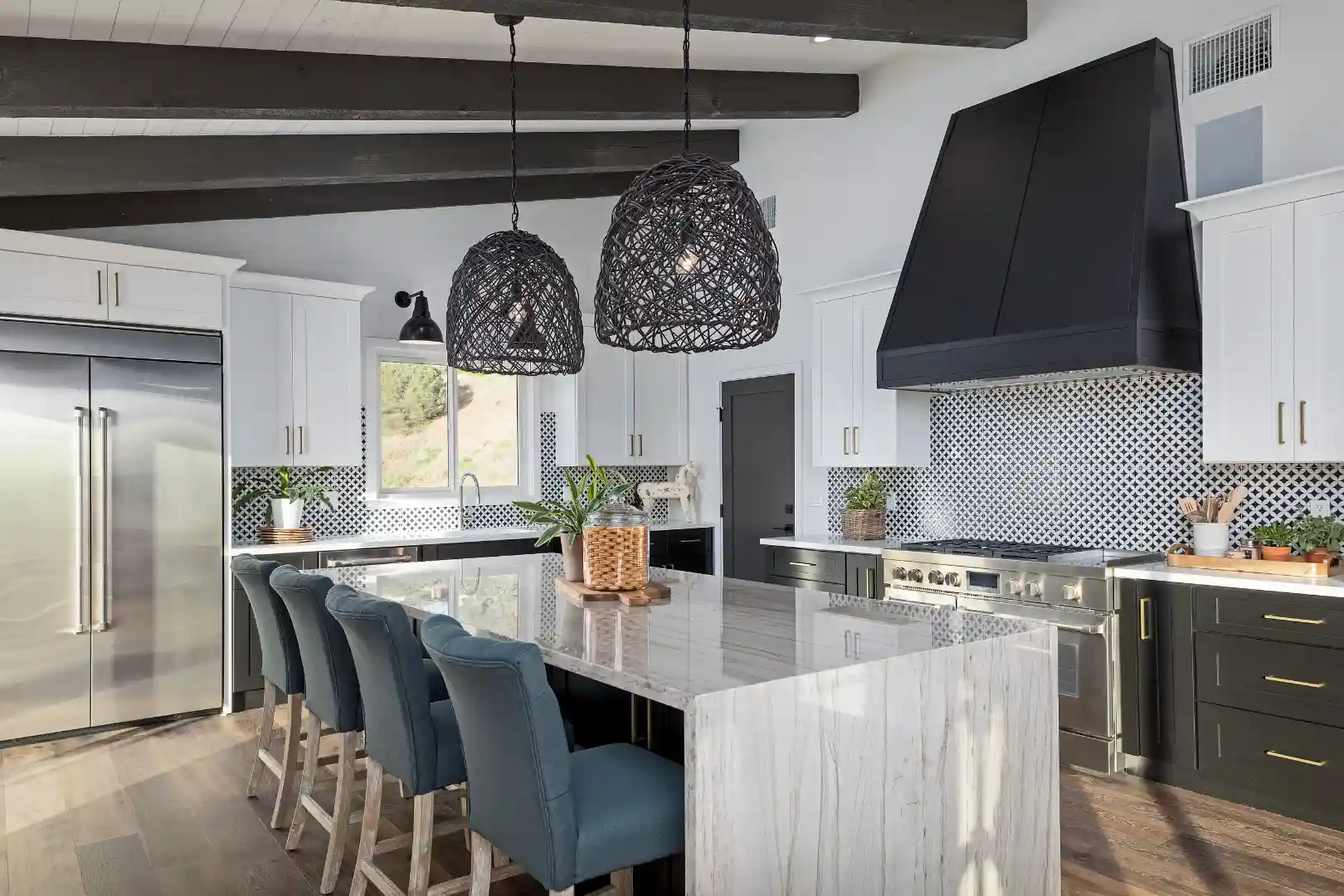 a professionally cleaned kitchen in an Airbnb rental unit